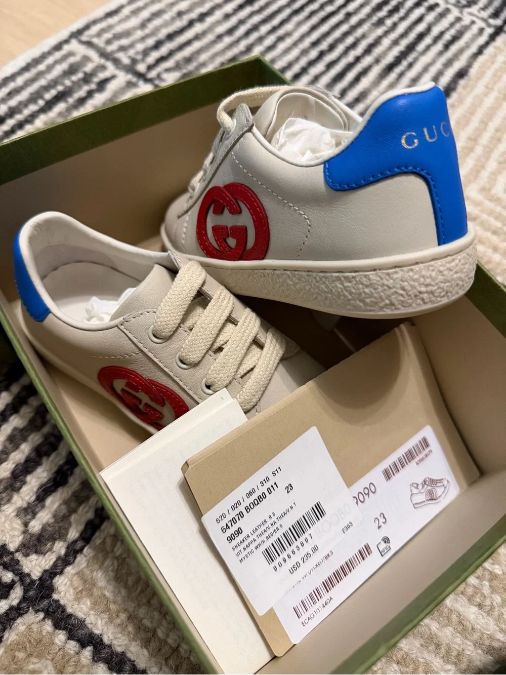 Gucci Kids White Leather Sneakers with Red Logo and Blue Heel Tab